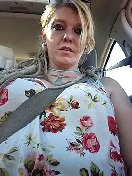 Horny hippie online show from February 14, 2026, 7:54 pm