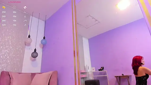 LolyYunno online show from February 9, 2026, 1:37 pm