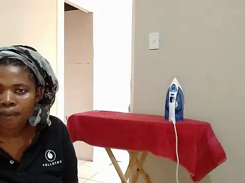 KittyPussyZA online show from April 19, 2026, 10:25 am