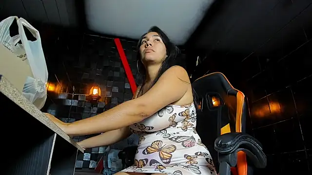 AzumiWalker online show from March 5, 2026, 2:18 am