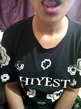 RASHMI SHARMA9 online show from April 27, 2026, 6:55 am