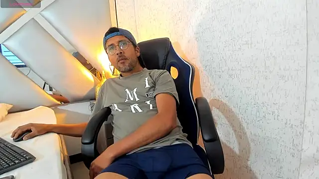 DANIDICK VC online show from November 28, 2025, 12:19 pm