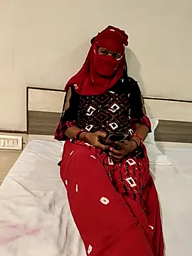 radhadesi online show from December 4, 2025, 1:09 pm