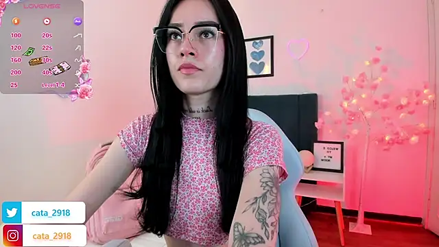 megan rosse11 online show from December 5, 2025, 1:09 pm