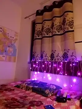 Cute Girl 27 online show from January 7, 2026, 3:47 pm