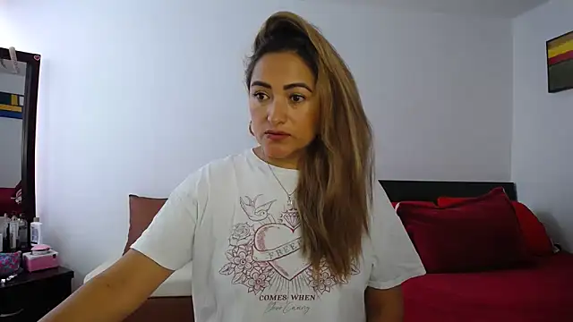 ximenaxcite19 online show from April 13, 2026, 12:32 pm