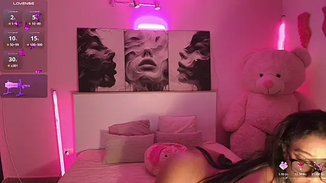 Snapshot of LindseyCoxx chatting on January 11, 2026, 11:48 am LindseyCoxx online show from January 11, 2026, 11:48 am