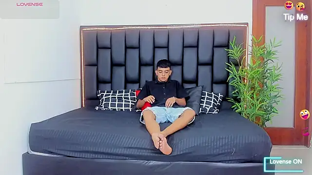 Crazy porkys online show from April 21, 2026, 6:55 pm