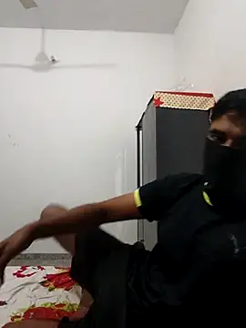 Amit22122 online show from December 4, 2025, 3:32 pm