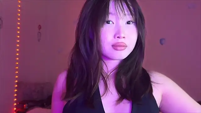 darsywhispers online show from November 28, 2025, 12:30 pm