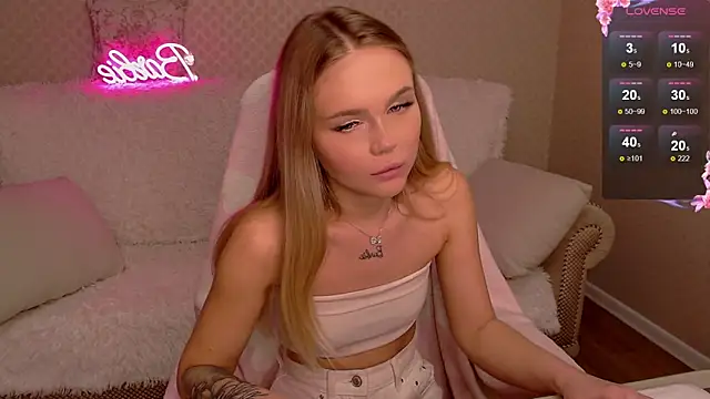 barbie  lillii online show from November 30, 2025, 4:38 am