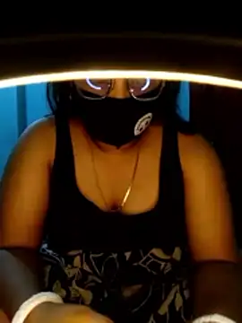 priya2098 online show from June 30, 2026, 6:31 pm