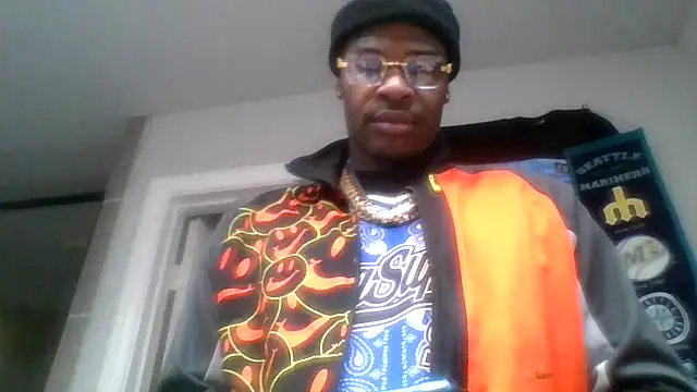 YOUNGmj6023 online show from December 3, 2025, 2:41 am