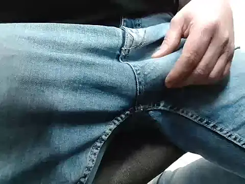 Snapshot of your_tipie chatting on March 23, 2026, 11:03 am your tipie online show from March 23, 2026, 11:03 am