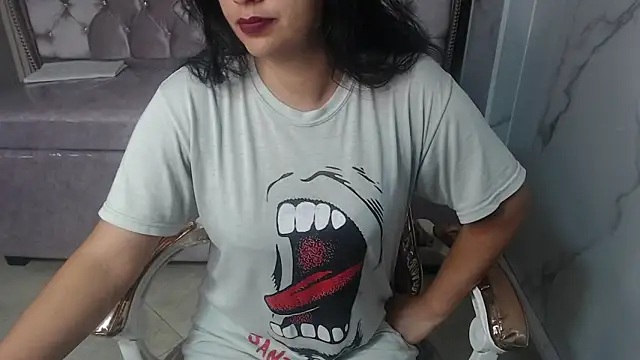 Evangeline b online show from November 28, 2025, 1:03 pm