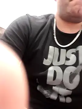 mrmav6969 online show from December 4, 2025, 9:51 am