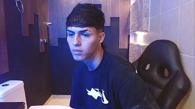 Ethan Jamees online show from February 6, 2026, 2:05 am