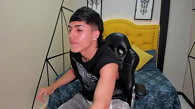 Ethan Jamees online show from February 28, 2026, 7:59 pm