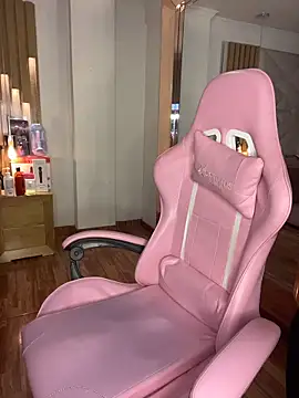 coraline vera online show from March 24, 2026, 8:03 pm