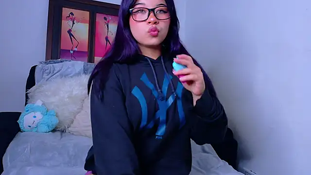 SweetMalory online show from February 1, 2026, 4:33 am