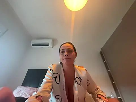 GabriellaGaby online show from December 16, 2025, 3:39 pm