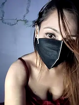 Snapshot of HONEY_BEBS chatting on December 3, 2025, 3:32 pm HONEY BEBS online show from December 3, 2025, 3:32 pm