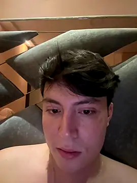 Snapshot of angel_and_jef chatting on December 15, 2025, 8:40 am angel and jef online show from December 15, 2025, 8:40 am