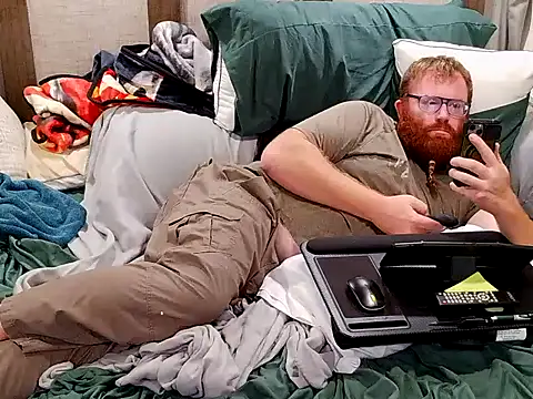 GingerBear3742 online show from November 28, 2025, 7:27 pm