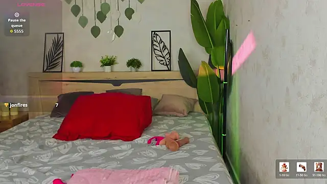 Alicia Hars online show from July 2, 2026, 12:10 am