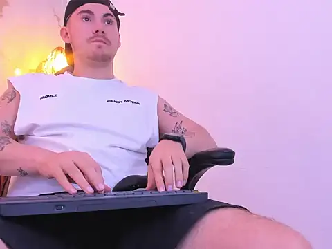 Bruno walkerr online show from December 2, 2025, 12:21 pm