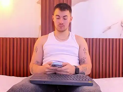 Bruno walkerr online show from December 4, 2025, 12:14 pm