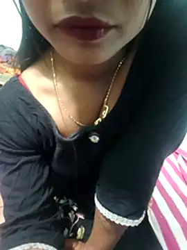 Zoyaa-Zubair online show from February 11, 2026, 6:13 pm