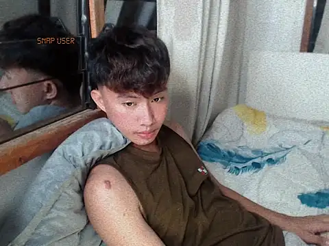 asiantwink0000 online show from December 2, 2025, 3:29 pm