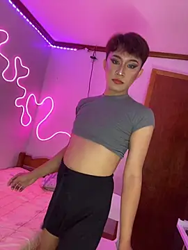 asiantwink0000 online show from April 18, 2026, 7:58 pm