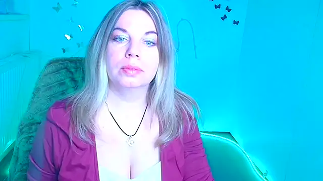 Amanda Swannn online show from April 21, 2026, 6:01 pm