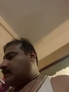 Saxymood1111 online show from April 19, 2026, 6:10 pm