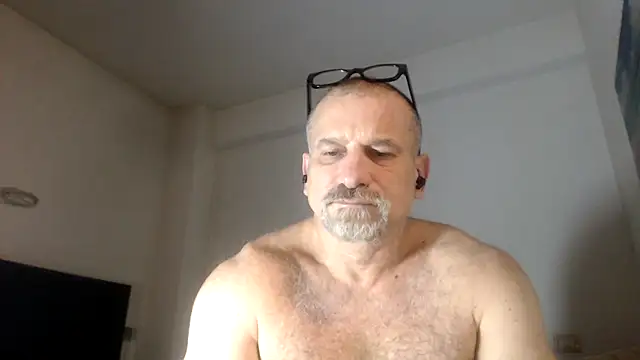 Mauro7788 online show from December 13, 2025, 8:25 pm