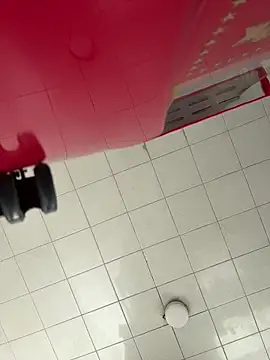 Mia fiire online show from April 19, 2026, 8:11 pm