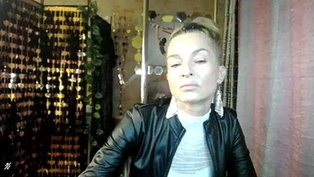 Soniakiss online show from July 28, 2026, 3:21 pm
