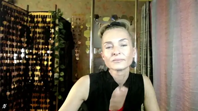 Soniakiss online show from July 29, 2026, 1:42 pm