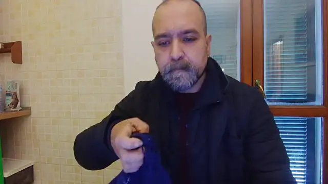 AMIRDIB2025 online show from April 4, 2026, 5:10 pm