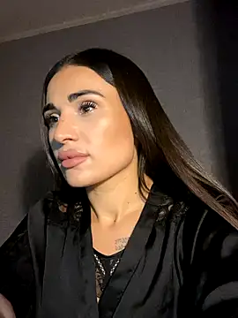 MonikaSi online show from December 4, 2025, 6:05 pm