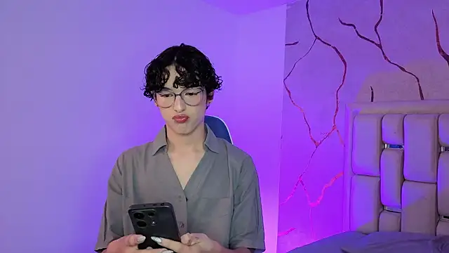 SthepanodiMonaco online show from March 10, 2026, 3:11 am