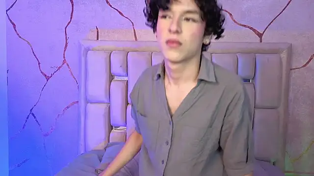 SthepanodiMonaco online show from March 24, 2026, 4:17 am