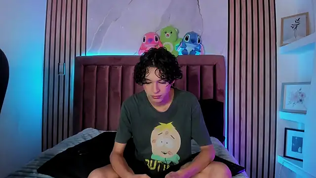 SthepanodiMonaco online show from April 15, 2026, 3:24 am