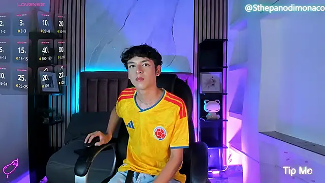 Snapshot of SthepanodiMonaco chatting on June 18, 2026, 3:18 am SthepanodiMonaco online show from June 18, 2026, 3:18 am