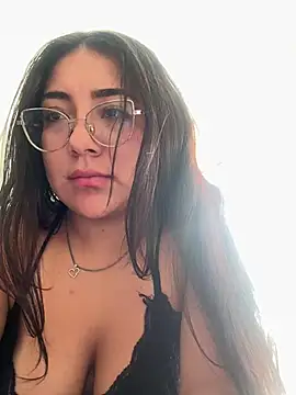 Snapshot of Dafne_se chatting on July 18, 2026, 8:23 pm Dafne se online show from July 18, 2026, 8:23 pm