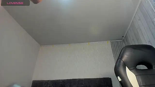 Snapshot of Brizza_H033 chatting on May 22, 2026, 8:58 pm Brizza H033 online show from May 22, 2026, 8:58 pm