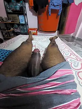 Yth24 online show from December 3, 2025, 3:25 am