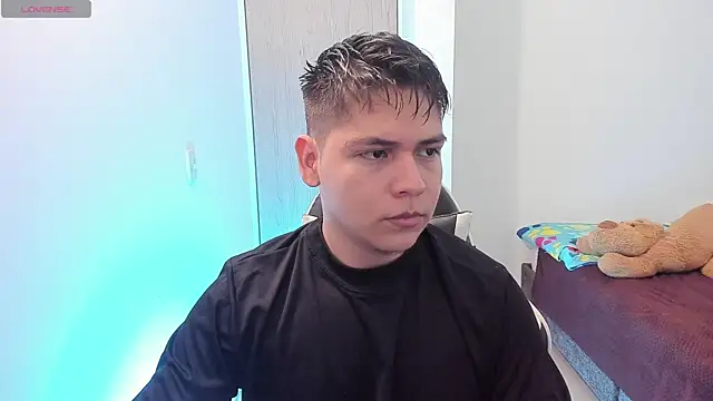 Asta YunoXXX online show from April 23, 2026, 4:14 am